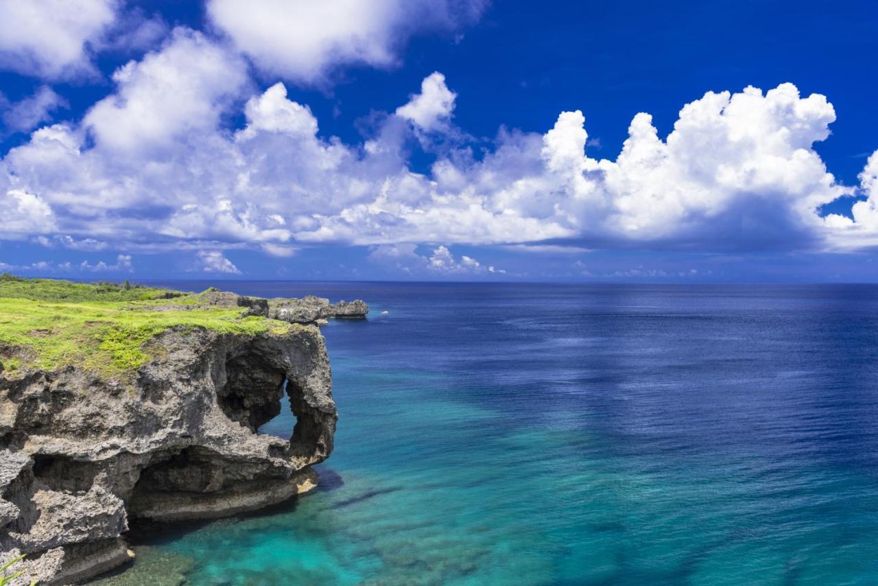 Kariyushi Condominium Resort Yomitan Ryukyu Tabikan In Zampamisaki Экстерьер фото
